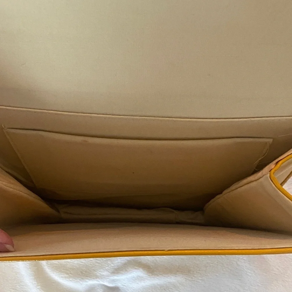 Chic Mustard Crossbody Bag
